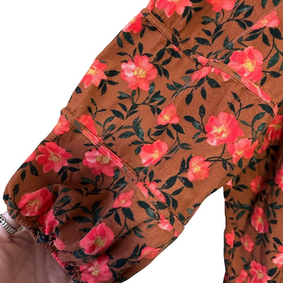 NWOT. Sonoma Goods For Life 4X floral peasant top. 3/4’s sleeve top with v neck. - Picture 4 of 8